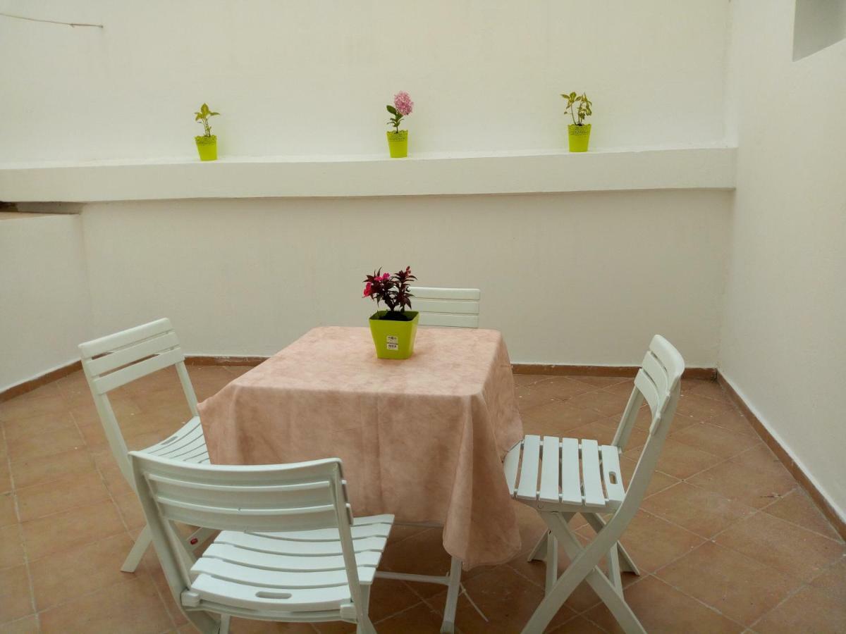Chic Vue Sur Piscine Apartment Tangier